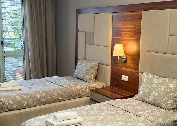 Agora Aparthotel