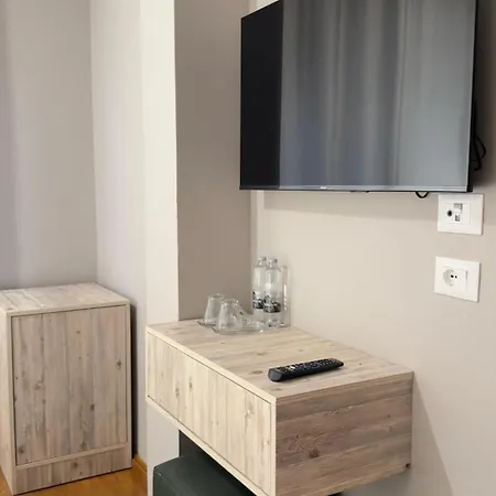 Agora Apartmanhotel 3*