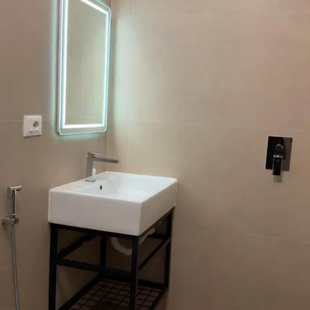 Agora Apartmanhotel Tirana