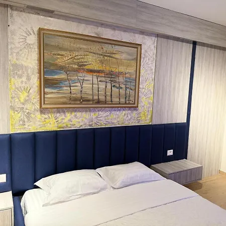 Agora Apartmanhotel 3*