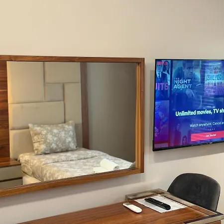 Agora Apartmanhotel Tirana