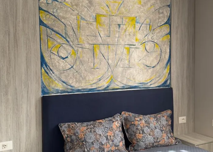 Agora Aparthotel 3*